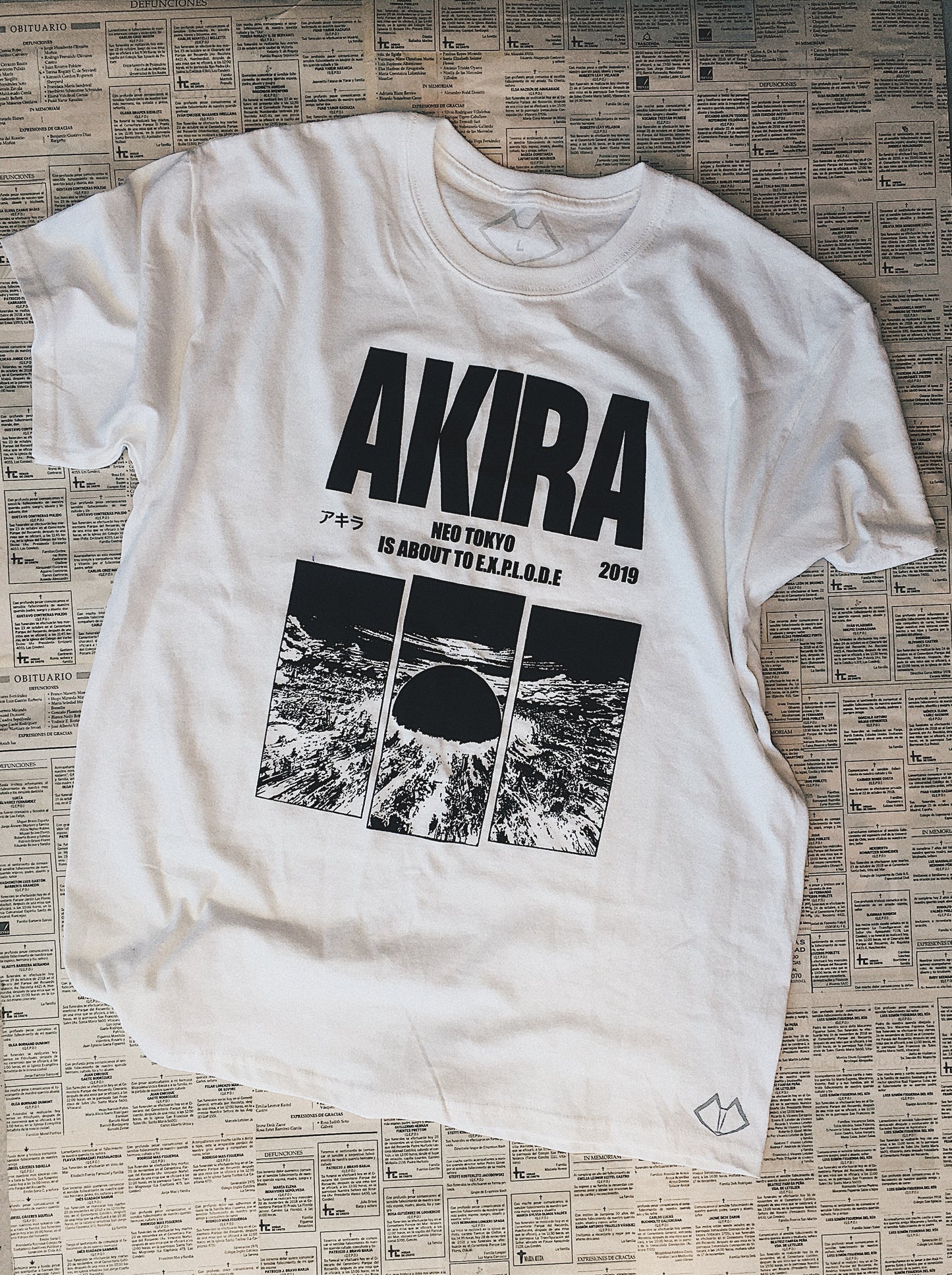 Polera AKIRA